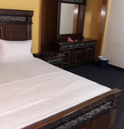 Grace View Guest House Lahore Ngoại thất bức ảnh
