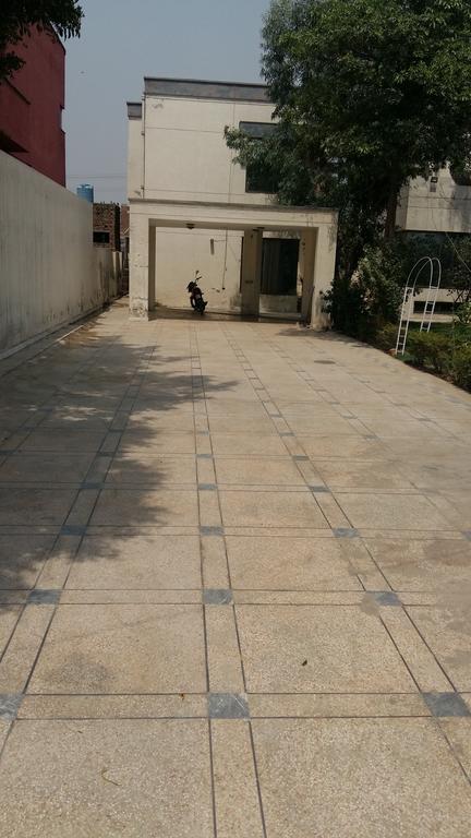 Grace View Guest House Lahore Ngoại thất bức ảnh