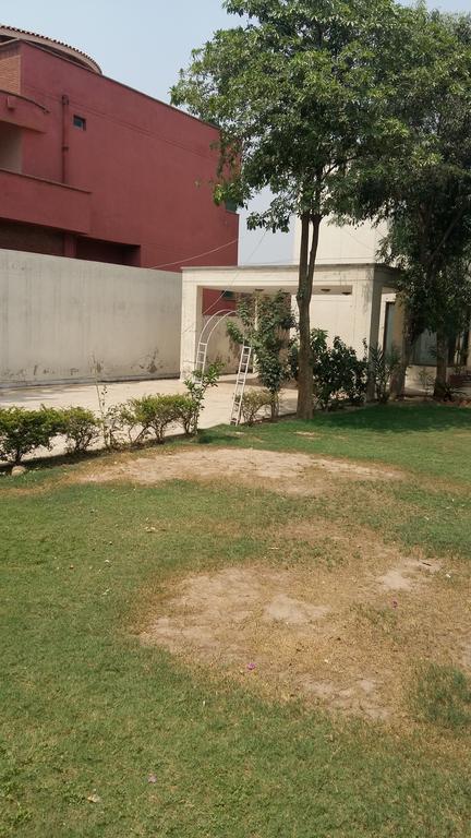 Grace View Guest House Lahore Ngoại thất bức ảnh