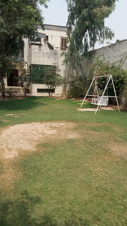 Grace View Guest House Lahore Ngoại thất bức ảnh